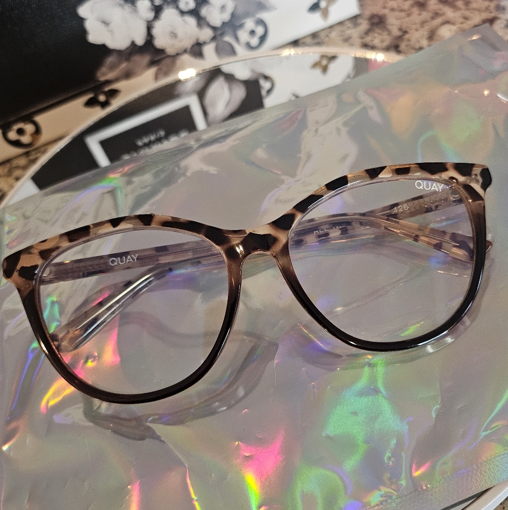Quay Australia Tortoise Shell Women's Glasses - Picture 4 of 8